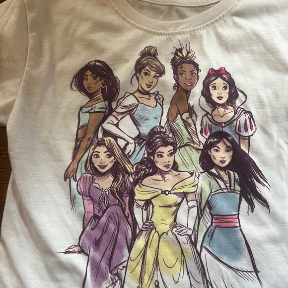 Disney Princess White Tee with Colorful Design Size 6/6X - Picture 2 of 5